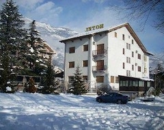 Hotel Dujany (Nus, Italy)