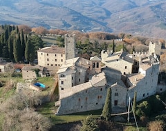 Hotel Giomici Castle (Valfabbrica, Italija)