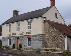 Khách sạn The Five Dials Inn (Ilminster, Vương quốc Anh)