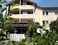 Khách sạn Hotel Justina (Bad Woerishofen, Đức)