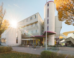Hostel Landessportzentrum Tirol (İnnsbruck, Avusturya)