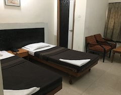 OYO 11321 Hotel Goutham Residency (Hyderabad, India)