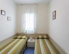 Khách sạn Michelangelo - Two Bedroom No.2 (Bibione, Ý)