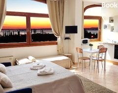 Căn hộ có phục vụ Belvedere Apartment (Cavaion Veronese, Ý)