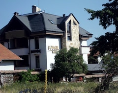 Otel Famil (Bansko, Bulgaristan)