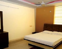 Khách sạn OYO 3968 Chandras Residency (Hyderabad, Ấn Độ)