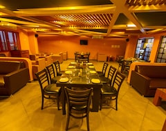 Otel Green Park Suites (Manipal, Hindistan)