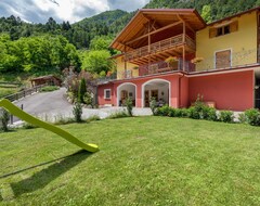 Toàn bộ căn nhà/căn hộ Accommodation With Wellness Center, In Val Di Sole, 1km Away From The Ski Bus (Caldes, Ý)