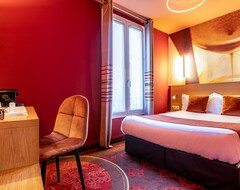 Hotel Ariane Montparnasse by Patrick Hayat (Paris, France)