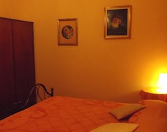 Bed & Breakfast La Casa Di Pietra (Lamporecchio, Ý)