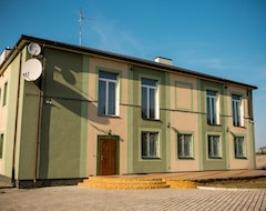 Khách sạn Fermerska Hata (Dubno, Ukraina)
