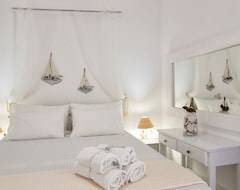 Hotelli Blue Waves Suites & Apartments - To Kyma (Drios, Kreikka)