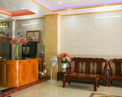 Hotelli Nhat Nguyen (Cao Lanh, Vietnam)