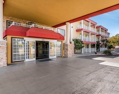 Hotel Comfort Suites Red Bluff near I-5 (Red Bluff, USA)