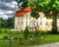 Otel Pałac Henryków (Szprotawa, Polonya)