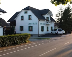 Hostel Mama'S House (Cerklje na Gorenjskem, Slovenija)