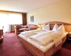 Khách sạn Hotel Königsblick (Fulpmes, Áo)
