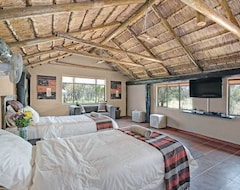 Hotel Bushfellows Private Game Lodge (Groblersdal, Sydafrika)