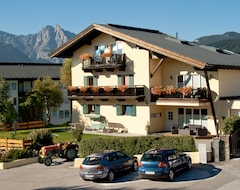 Khách sạn Alpenlandhaus Menardi (Seefeld, Áo)