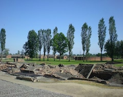 Hotel Kamieniec (Auschwitz, Polonia)