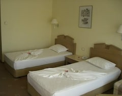Khách sạn Duni Belleville Hotel (Sozopol, Bun-ga-ri)