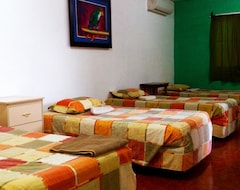 Otel Papaya Lodge (La Libertad, El Salvador)
