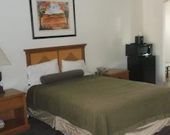 Khách sạn Travel Inn And Suites (Fresno, Hoa Kỳ)