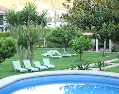 Huoneistohotelli Apartamentos Ababides (Bayona, Espanja)