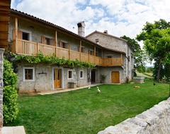 Toàn bộ căn nhà/căn hộ Guest House Asaresidence (Sezana, Slovenia)