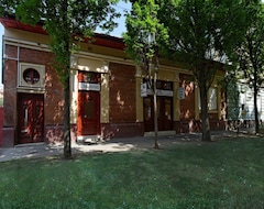 Hostel Paparazzo (Kikinda, Sırbistan)