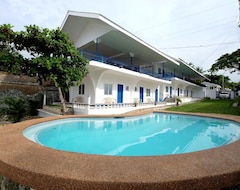 Hotel Pescadores Suites Moalboal (Moalboal, Filipini)