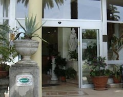 Khách sạn Calabresi (San Benedetto del Tronto, Ý)
