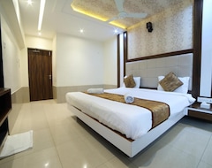 OYO 12674 Hotel Decent Palace (New Delhi, Indija)