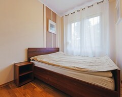 Entire House / Apartment Sun & Snow Cztery Pory Roku (Jastrzębia, Poland)