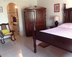 Hotel Beautiful room with bathroom at François (Le Francois, Antilles Française)