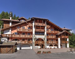 Khách sạn Active  Garni Dal Bracconiere (Dimaro, Ý)
