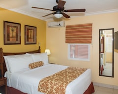 Khách sạn Yellow Bird (St. Lawrence, Barbados)