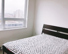 Hotel Brand new quiet 3 bedrooms (Vancouver, Canadá)