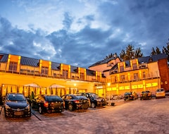 Hotel RAJ (Rajgród, Polen)