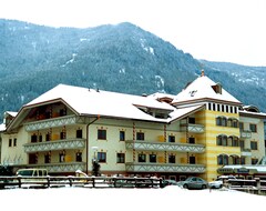 Khách sạn Hotel Reipertingerhof (Bruneck, Ý)