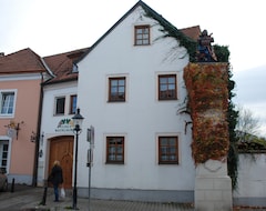 Otel Ludl (Groß-Enzersdorf, Avusturya)