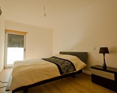 Hele huset/lejligheden Modern 2 Bed Apartment 5Km Carvoeiro (Carvoeiro, Portugal)