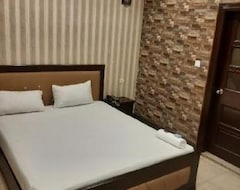 New Madina Hotel (Faisalabad, Pakistan)