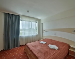 Khách sạn Hotel Gardia (Golden Sands, Bun-ga-ri)