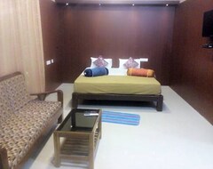 Otel Grand Jp Inn (Udhagamandalam, Hindistan)