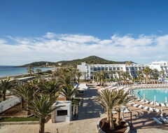 Hotel Grand Palladium White Island Resort & Spa - All Inclusive (Playa d'en Bossa, Spain)