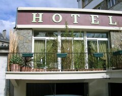Hotel Contact Hôtel L'Oasis (Flers, France)