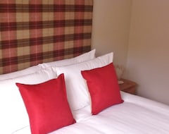 Khách sạn Hotel The Red Brolly Inn (Pitlochry, Vương quốc Anh)