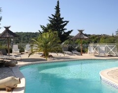 Bed & Breakfast Les Hotes de la Combe Mouis (Creissan, Francuska)