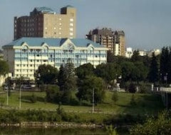 Hotel West Wing At Park Town (Saskatoon, Canada)